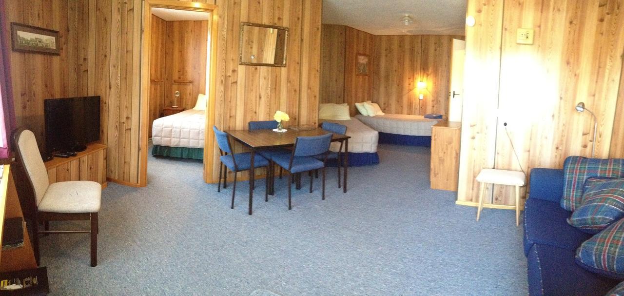 Owaka Lodge Motel 외부 사진