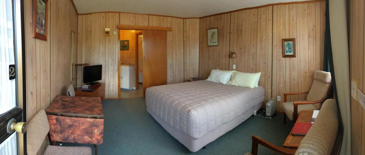Owaka Lodge Motel 외부 사진